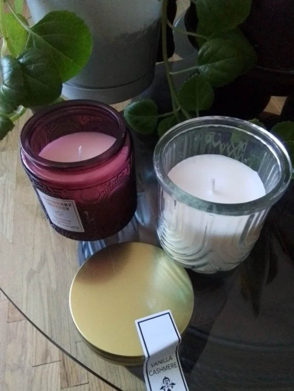 Cranberry Chutney Scented Candle - Red